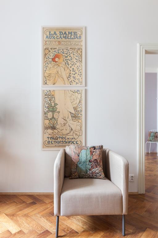 My Mucha'S Old Prague Gallery Phòng bức ảnh